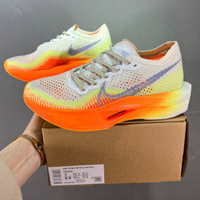 Tênis Nike Air Zoom X Vaporfly Next%3 Sail Orange