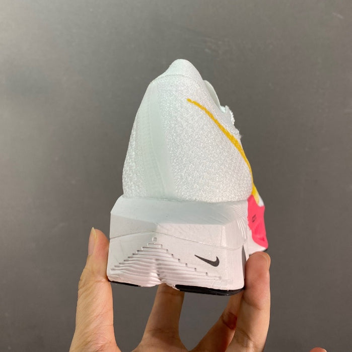Tênis Nike Air Zoom X Vaporfly Next%3 White Pink
